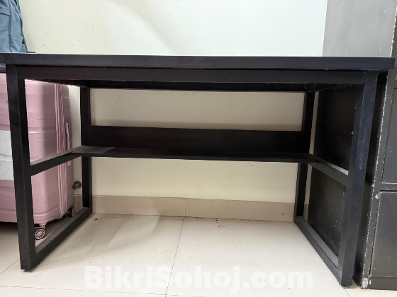 Reading table